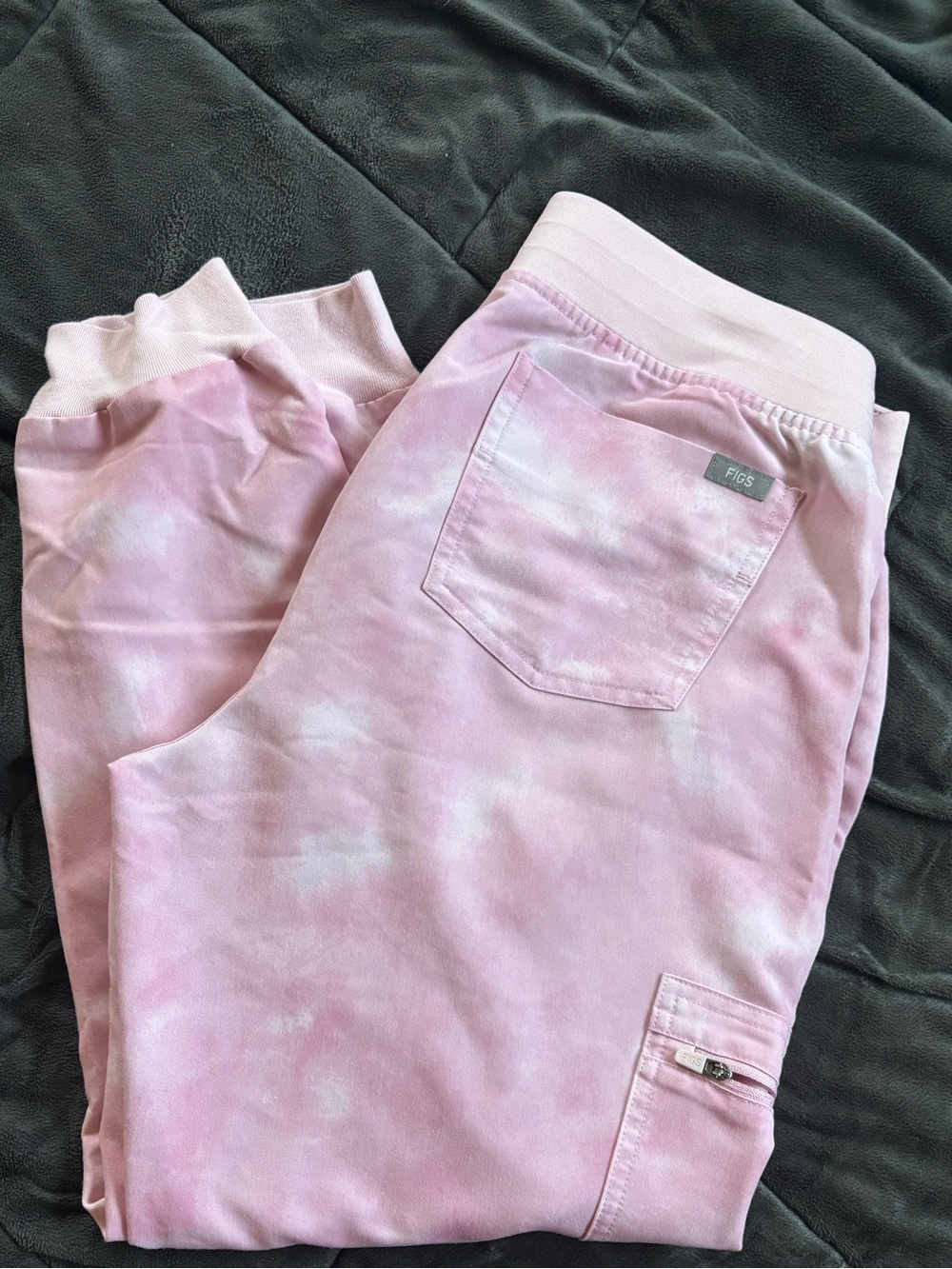 LIMITED EDITION Pink Marble Scrubs set Figs Medium - Picture 6 of 7